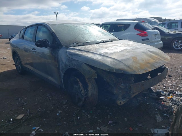 Salvage Kia K4 Image