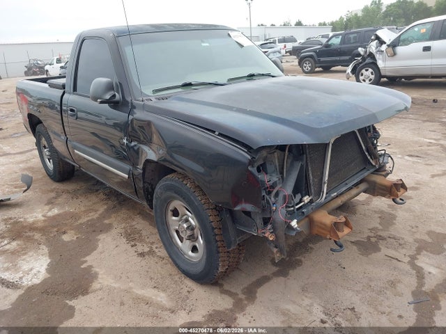 Salvage Chevrolet Silverado 1500 Image