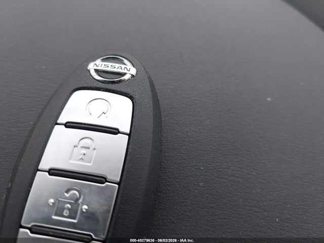 Nissan Murano Sv