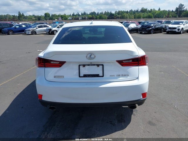 Lexus Is