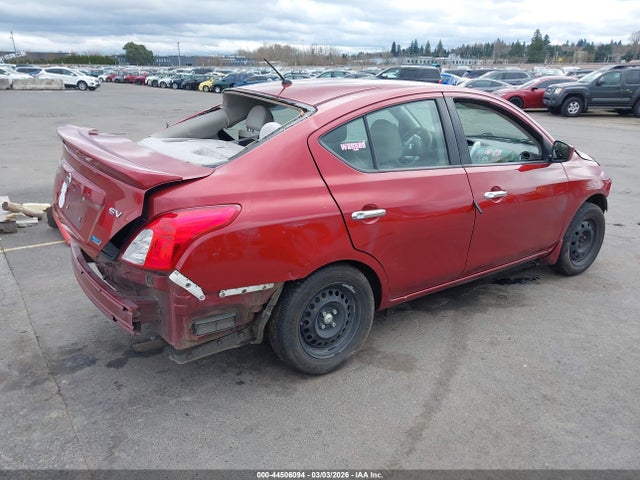 Nissan Versa 1.6 Sv