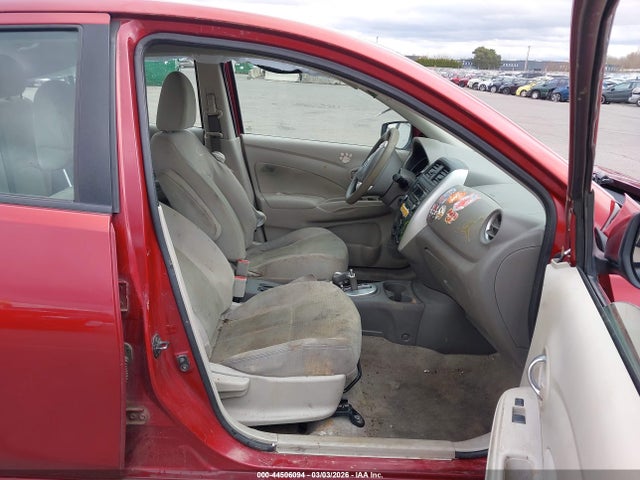 Nissan Versa 1.6 Sv