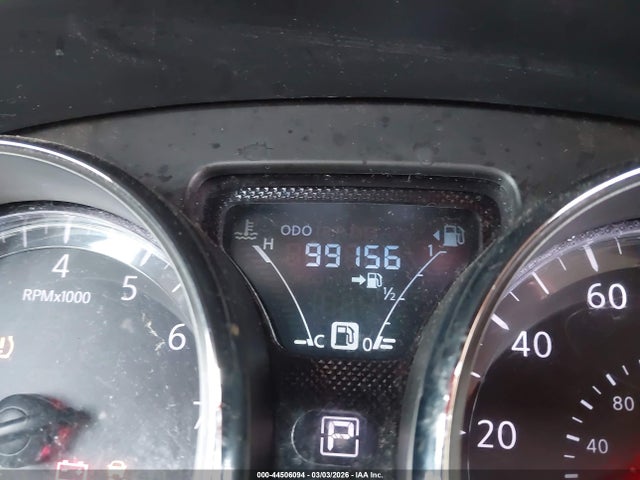 Nissan Versa 1.6 Sv