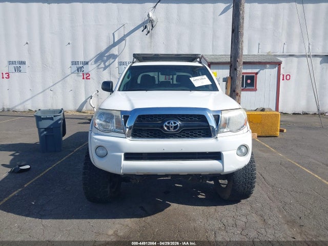 Toyota Tacoma Base V6
