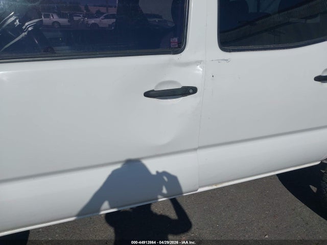 Toyota Tacoma Base V6