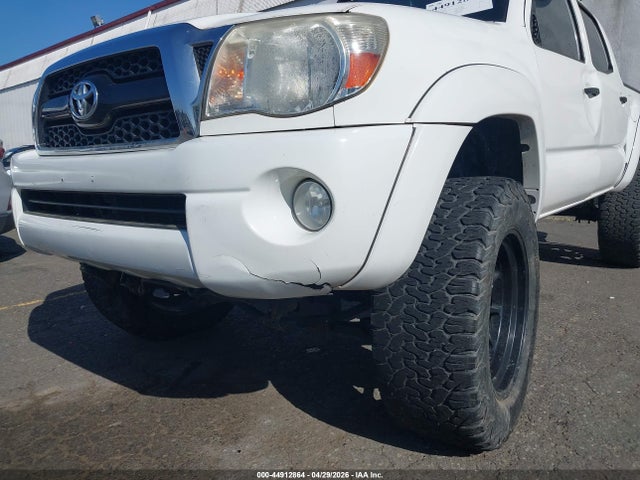 Toyota Tacoma Base V6