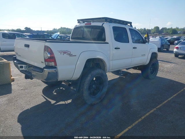 Toyota Tacoma Base V6