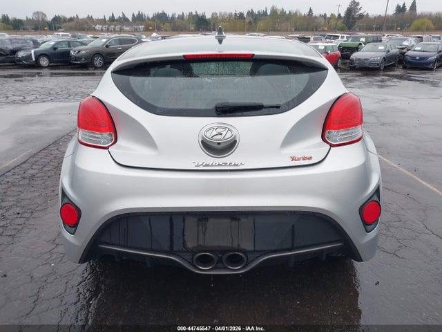 Hyundai VELOSTER Turbo