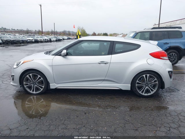 Hyundai VELOSTER Turbo