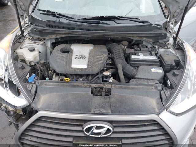 Hyundai VELOSTER Turbo