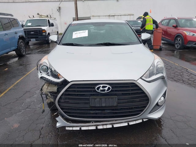 Hyundai VELOSTER Turbo