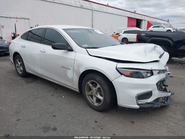 Salvage Chevrolet Malibu Image