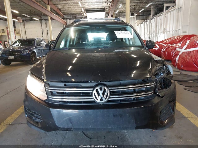 Volkswagen Tiguan S