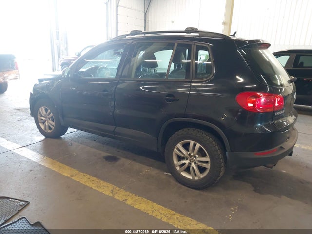 Volkswagen Tiguan S
