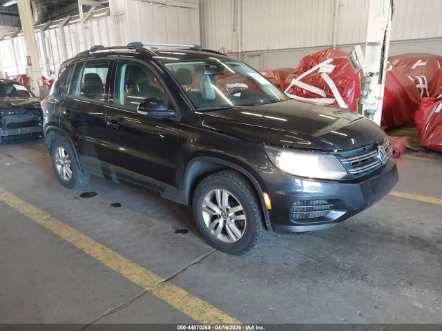 Salvage Volkswagen Tiguan Image
