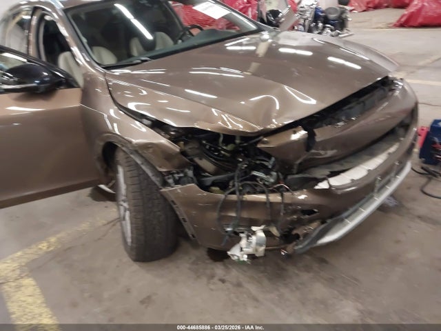 Volvo V60 Cross Country T5