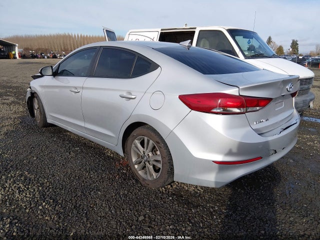 Hyundai ELANTRA Sel