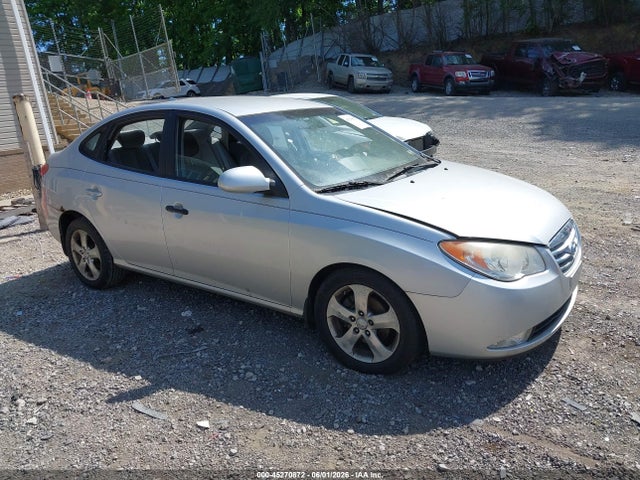 Salvage Hyundai ELANTRA Image