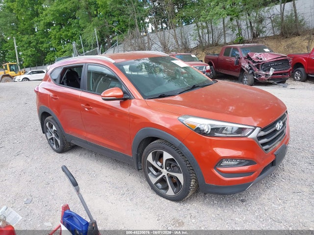 Salvage Hyundai TUCSON Image