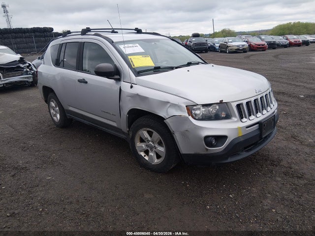 Salvage Jeep Compass Image