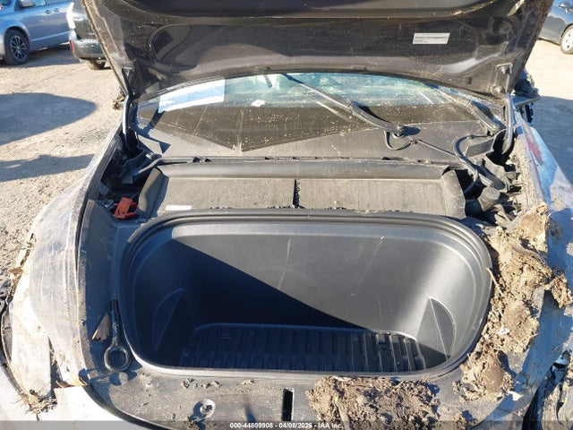 Tesla Model Y Performance Dual Motor All-wheel Drive