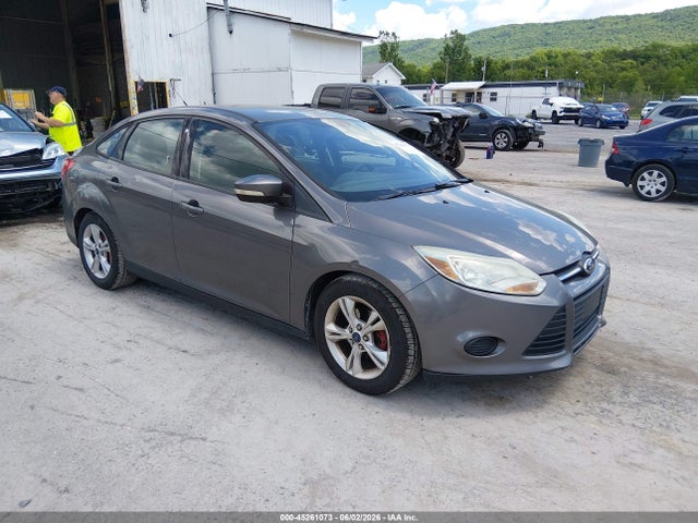 Salvage Ford Focus Image