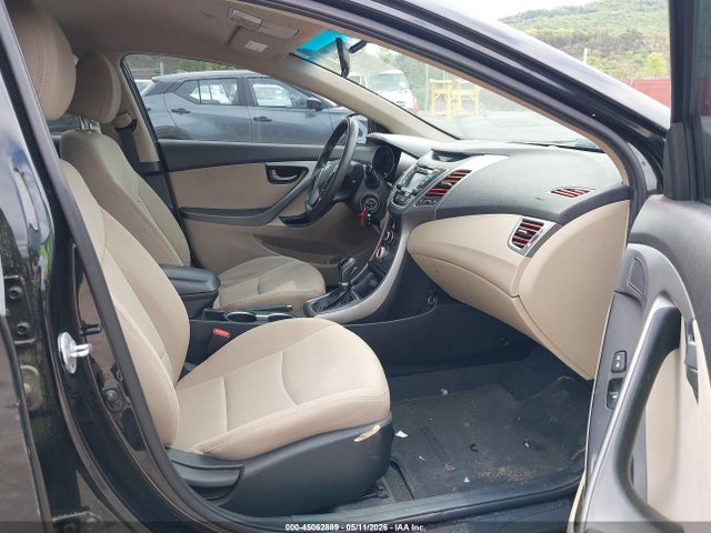 Hyundai ELANTRA Se