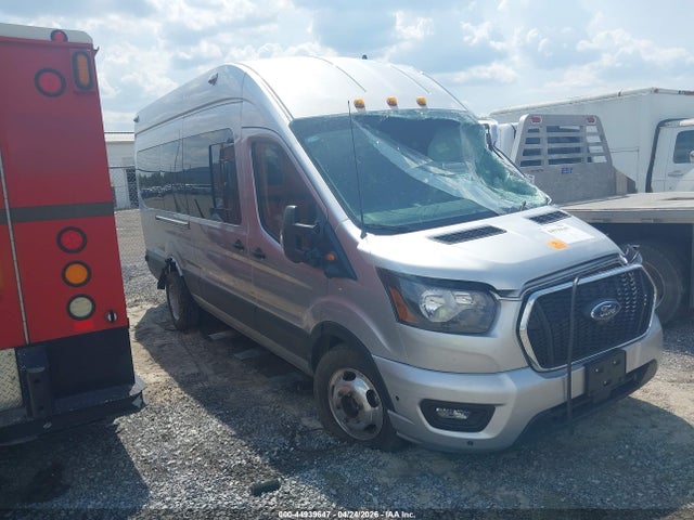 Salvage Ford Transit Image
