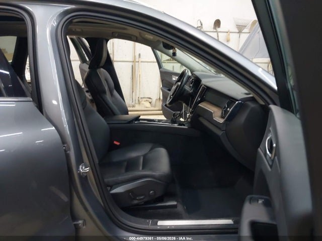 Volvo XC60 T5 Momentum