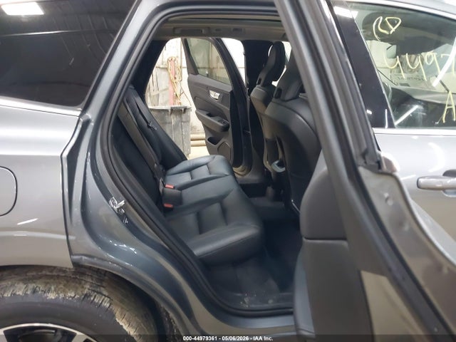 Volvo XC60 T5 Momentum