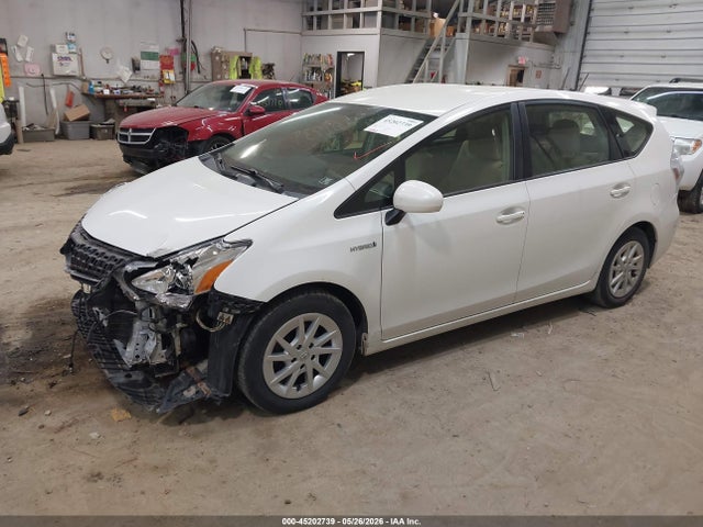 Toyota Prius v Three