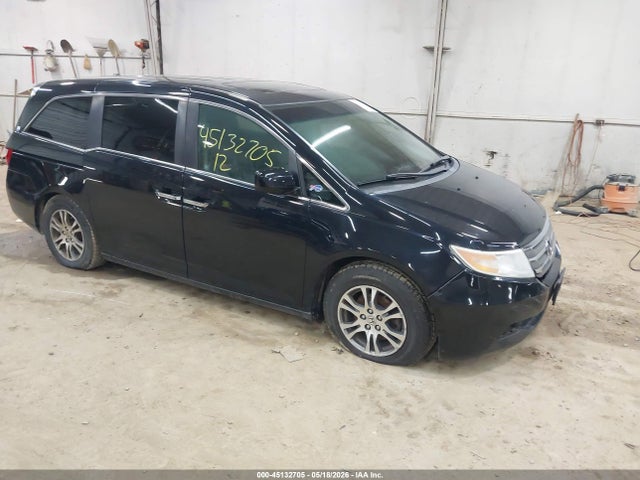 Salvage Honda Odyssey Image