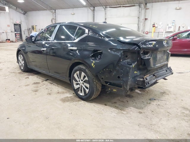 Nissan Altima S Fwd