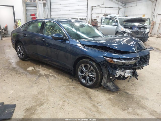 Salvage Honda Accord Image