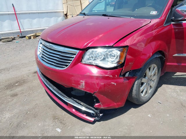 Chrysler Town & Country Limited