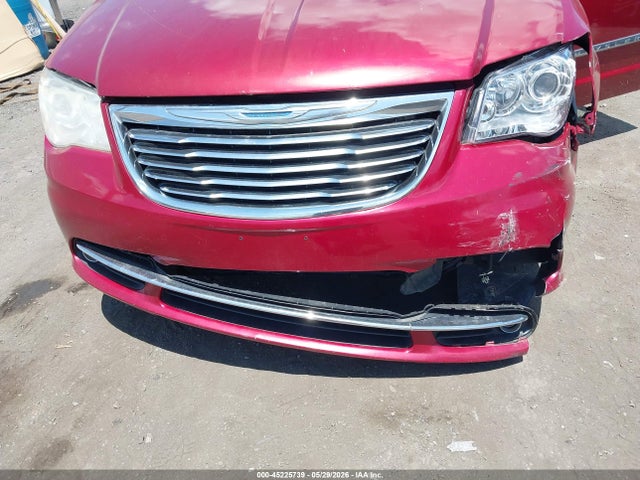 Chrysler Town & Country Limited