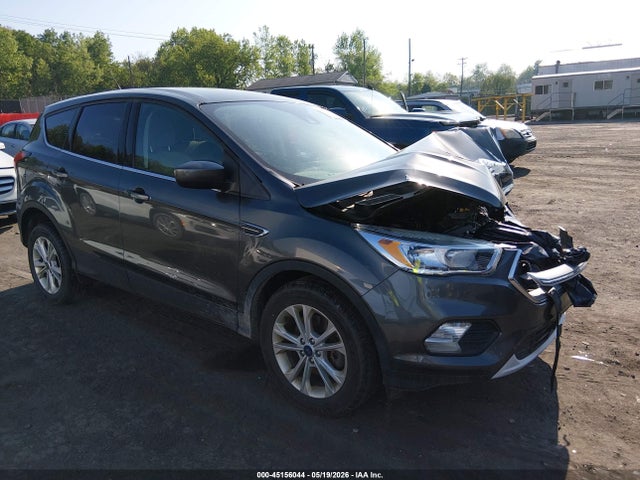 Salvage Ford Escape Image