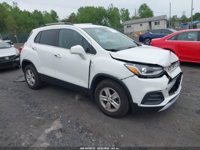 Salvage Chevrolet Trax Image