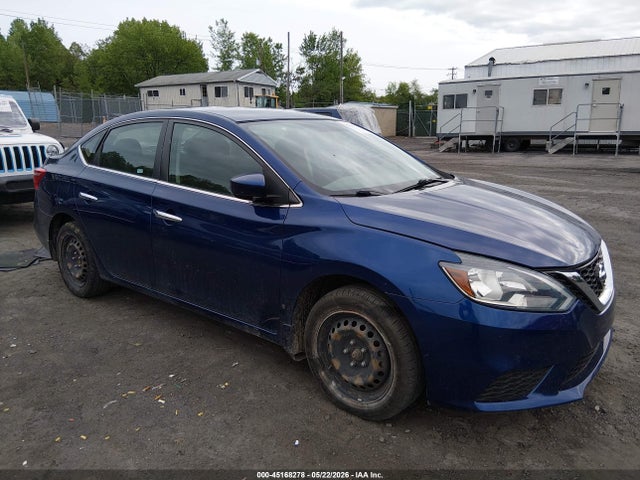 Salvage Nissan Sentra Image