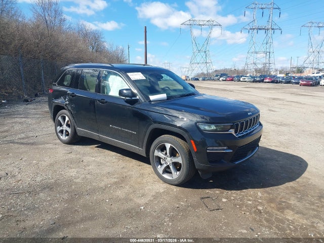 Salvage Jeep Grand Cherokee Image