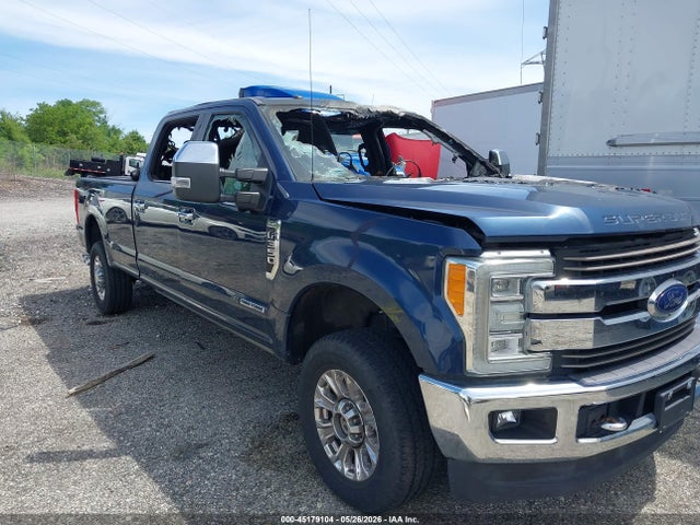 Salvage Ford F-350 Image