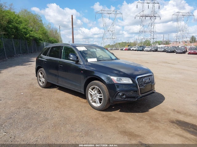 Salvage Audi Q5 Image