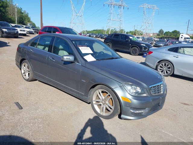 Salvage Mercedes-Benz C-Class Image