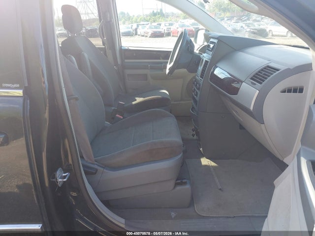 Chrysler Town & Country Touring