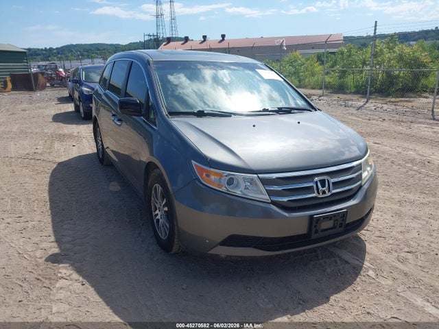 Salvage Honda Odyssey Image
