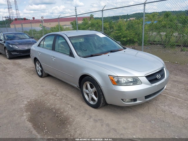 Salvage Hyundai SONATA Image