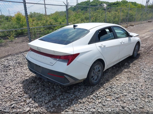Hyundai ELANTRA Blue