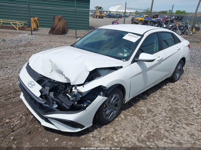 Hyundai ELANTRA Blue