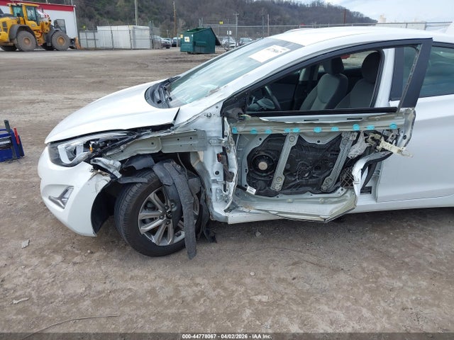 Hyundai ELANTRA Se