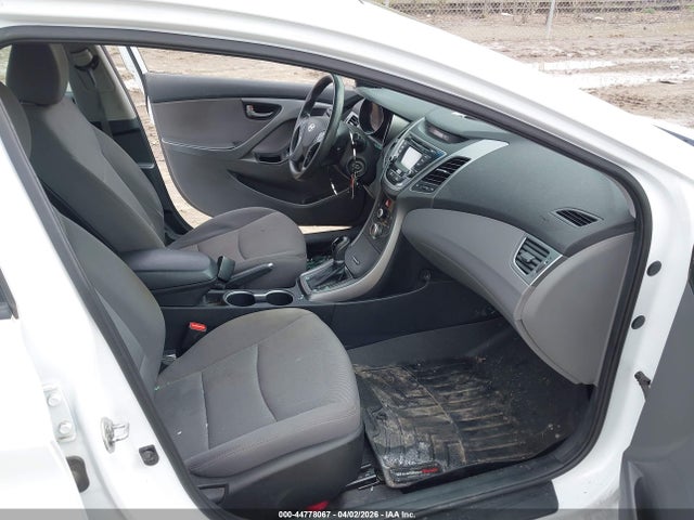 Hyundai ELANTRA Se